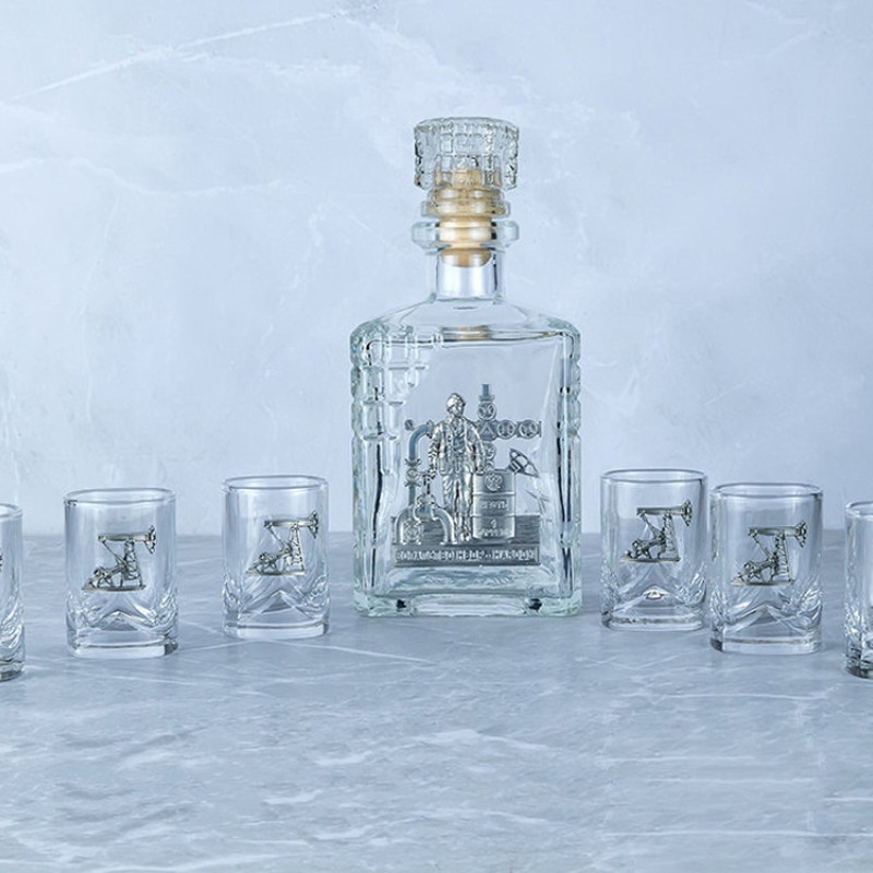 Набор со штофом НЕФТЯНОЙ