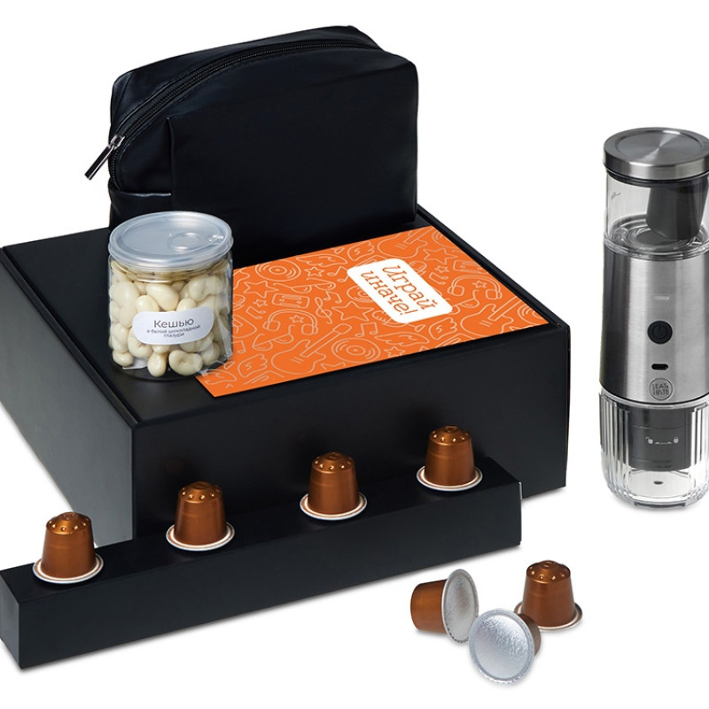 Подарочный набор «Re:y. Boost» с кофемашиной, капсулами и косметичкой