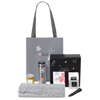 Подарочный набор «Re:f. Walk» с палантином, шоппером и термосом, серый