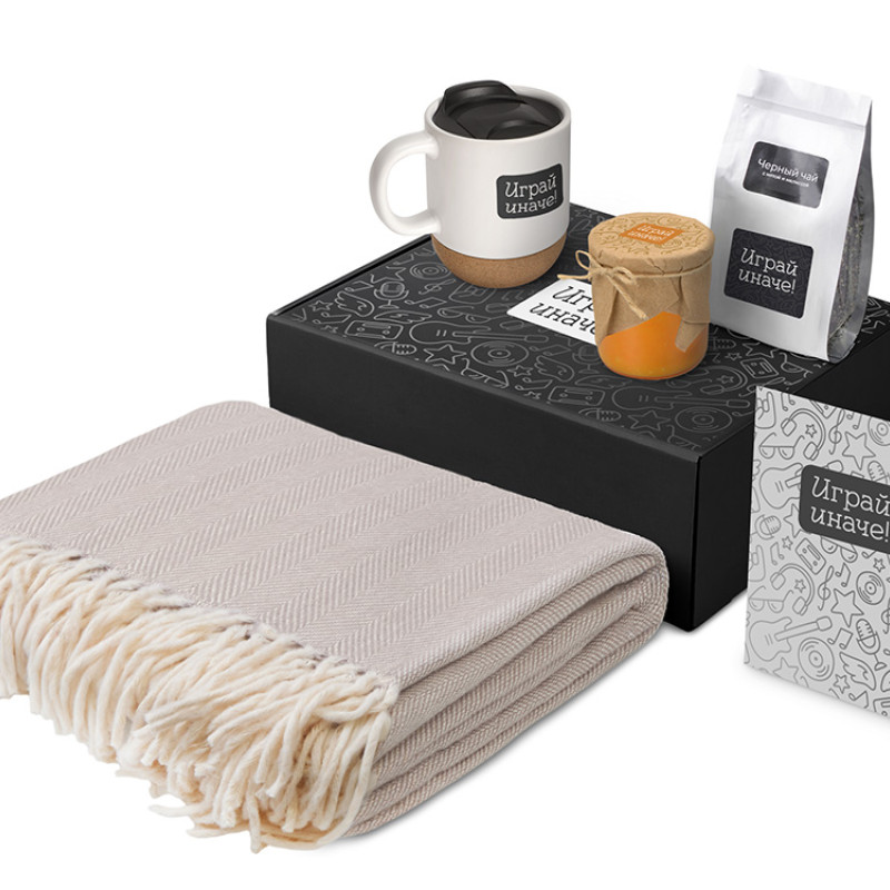 Подарочный набор «Re:y. Nest» с пледом, кружкой и вареньем