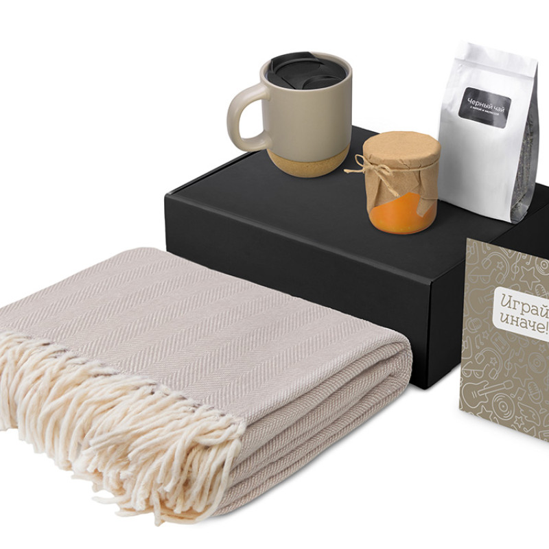 Подарочный набор «Re:y. Nest» с пледом, кружкой и вареньем