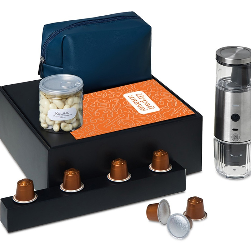 Подарочный набор «Re:y. Boost» с кофемашиной, капсулами и косметичкой