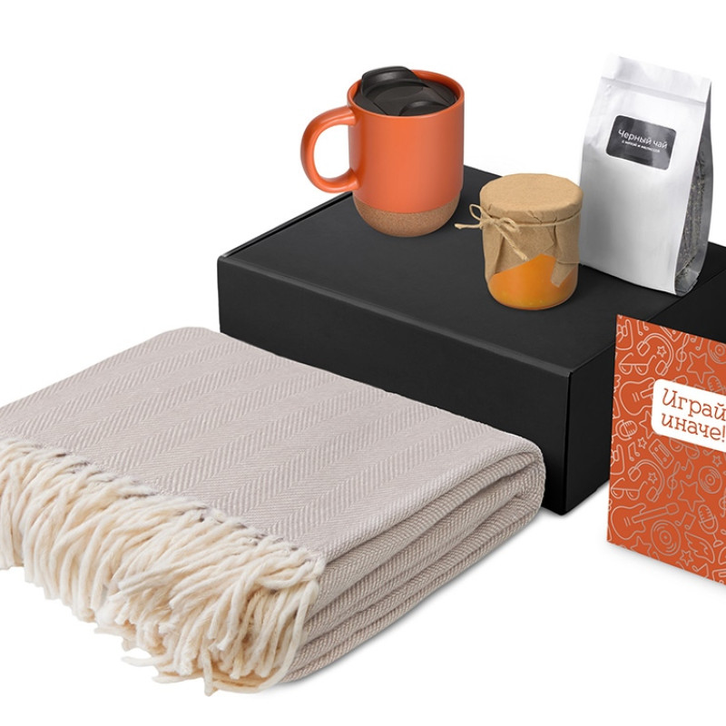 Подарочный набор «Re:y. Nest» с пледом, кружкой и вареньем