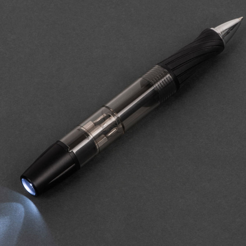 Многофункциональный инструмент 7-в-1 c фонариком «Joker», черный