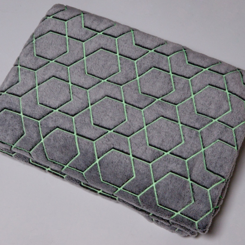 Светящийся в темноте плед Lattice черный