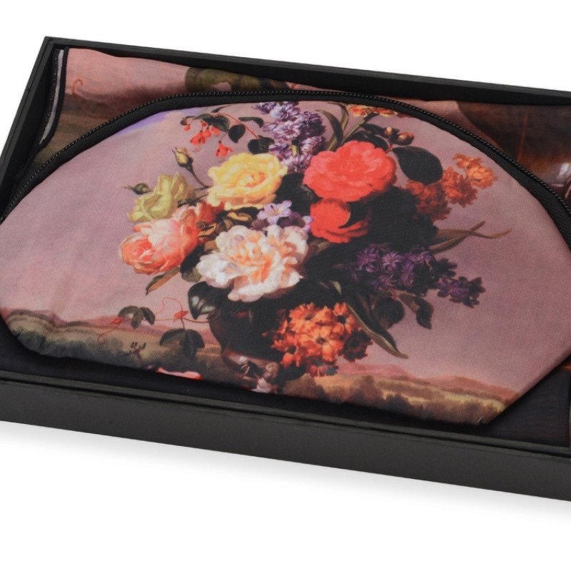 Набор «Букет»: косметичка и шарф