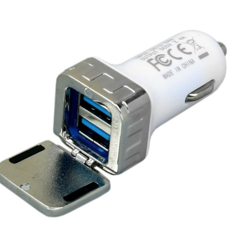 Автомобильная зарядка CC-03, 2 USB порта, квадратное основание для логотипа, серебро Автомобильная зарядка CC-03, 2 USB порта, квадратное основание для логотипа, серебро