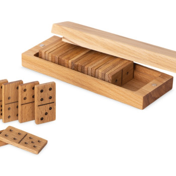 Игра «Домино» из массива бука