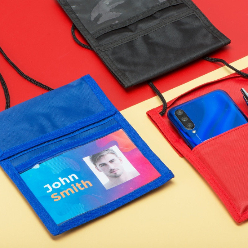 Нагрудное дорожное портмоне со шнурком