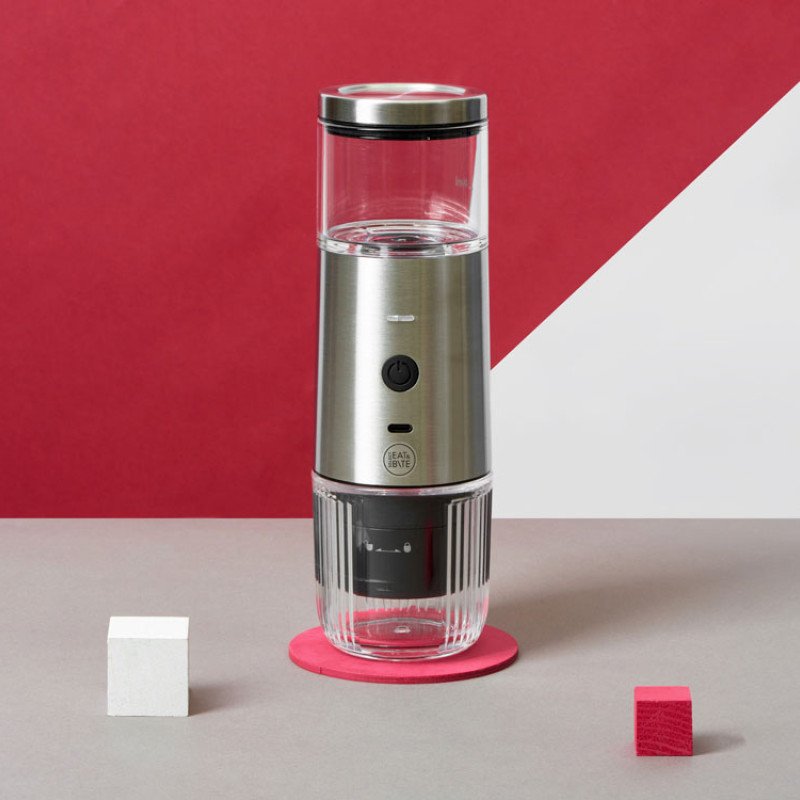 Портативная кофемашина "Robusta"