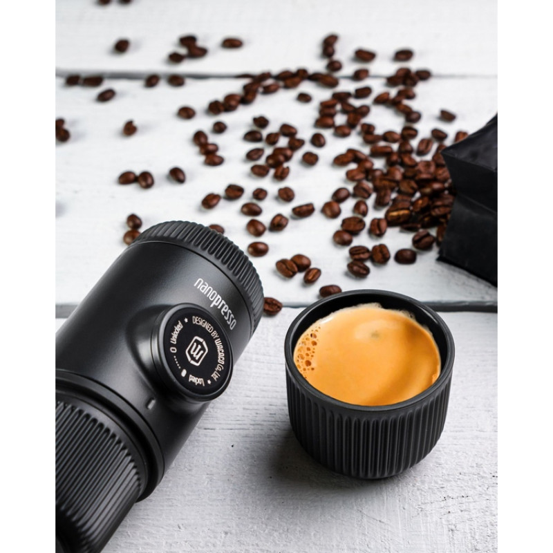 Ручная мини-кофемашина WACACO Nanopresso + кейс для хранения WCCNPHC