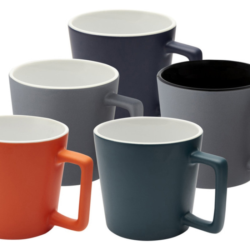 Cali Керамическая кружка объемом 370 мл с матовой отделкой - сплошной черный / Matted Grey