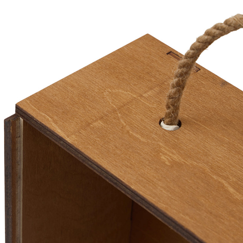 Подарочная коробка из фанеры Constellation 330х220х100 мм, фанера 6 мм, крышка на выдвижных пазах черная ЛХДФ 3 мм, бечевка