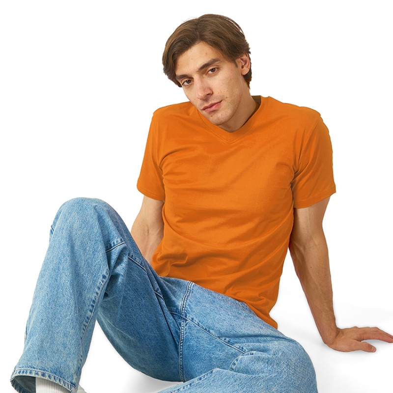 Футболка "Heavy Super Club" мужская с V-образным вырезом, оранжевый