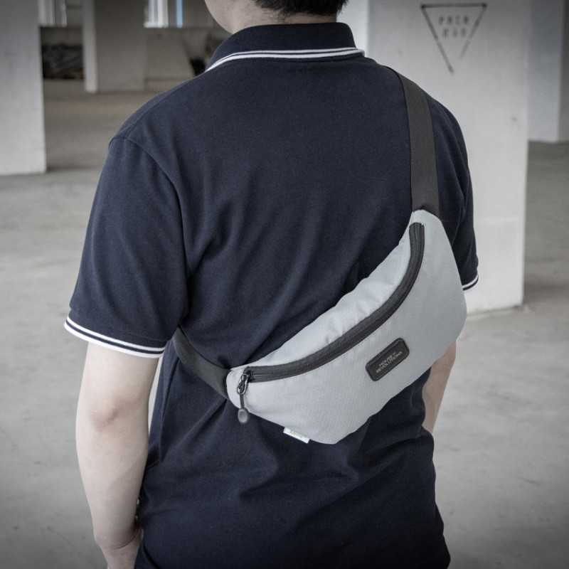 Универсальная водостойкая сумка на пояс Bumble из переработанного пластика, серый