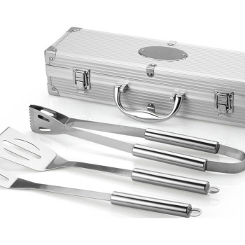 Набор для барбекю в кейсе: лопатка, щипцы, вилка "Salvy"