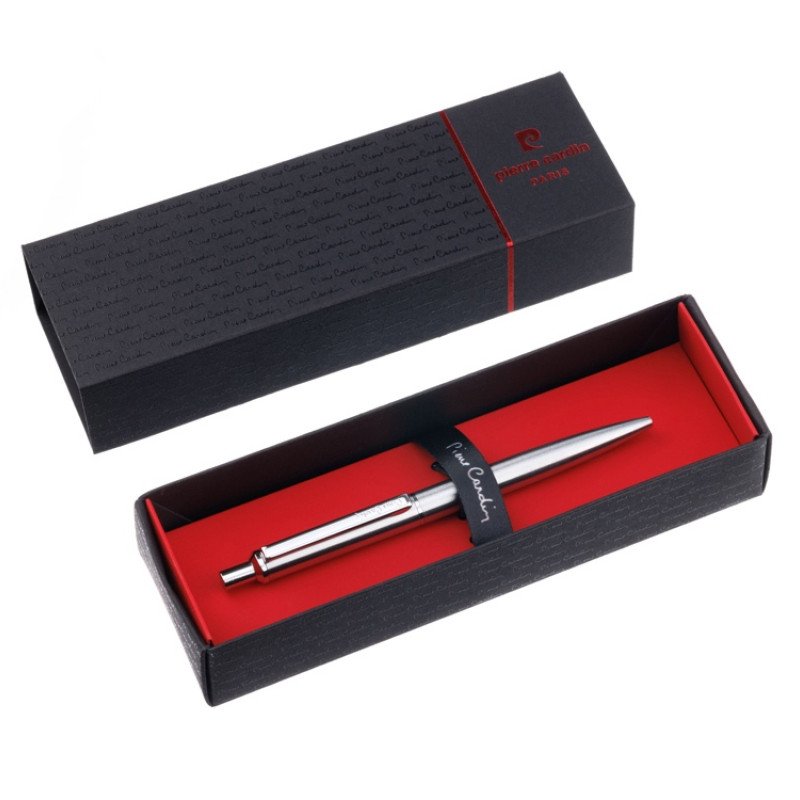 Ручка шариковая Pierre Cardin GAMME Classic. Цвет - серебристый. Упаковка Е