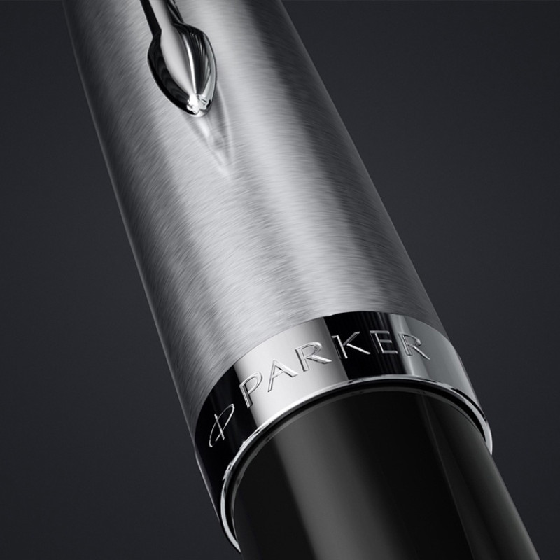 Перьевая ручка Parker 51 CORE BLACK CT, перо: F, цвет чернил: black, в подарочной упаковке. Перьевая ручка Parker 51 CORE BLACK CT, перо: F, цвет чернил: black, в подарочной упаковке.