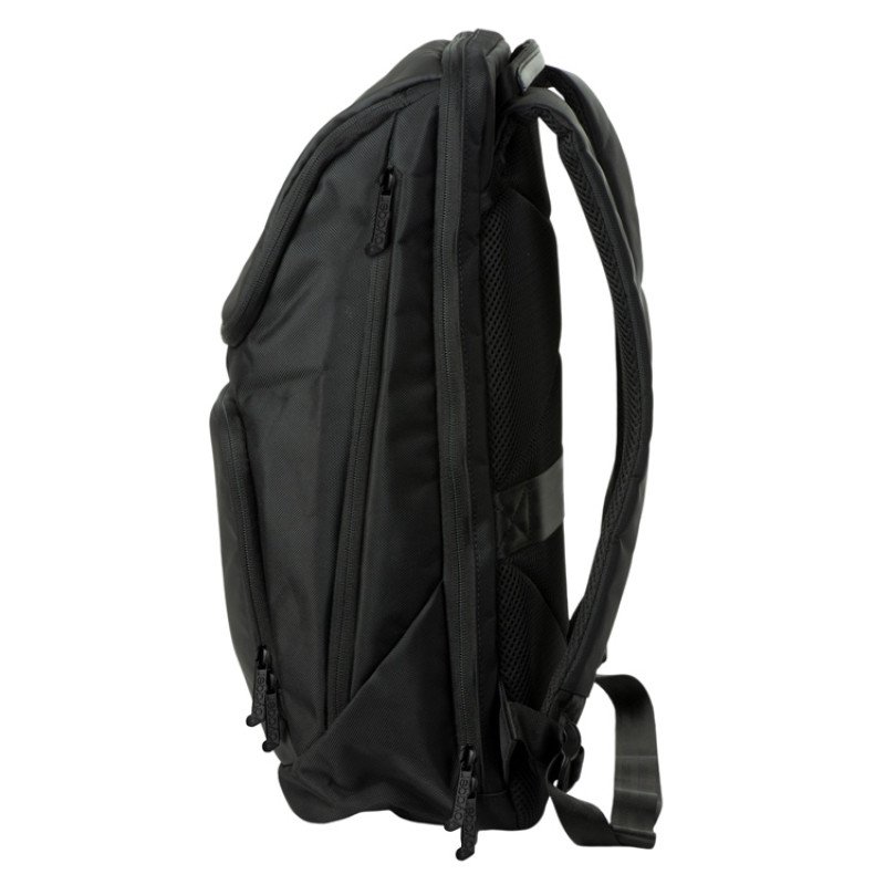 Рюкзак Leader для ноутбука 15.6", черный Рюкзак Leader для ноутбука 15.6", черный