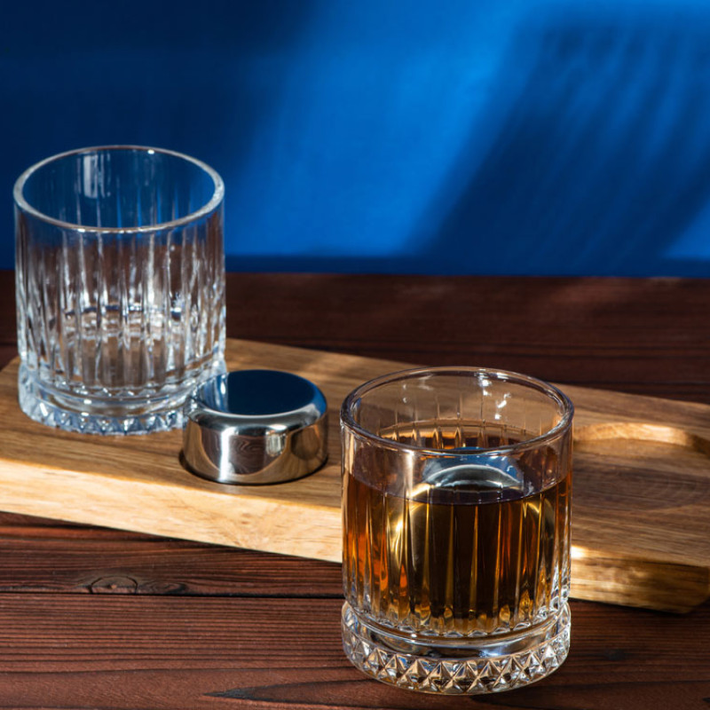 Набор для виски и коктейлей на подставке из дуба «Savour»