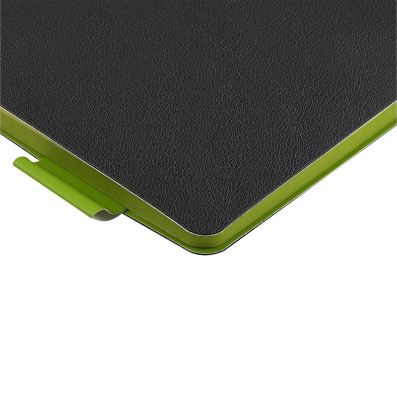 Блокнот А5 "Boston", черный с салатовым срезом