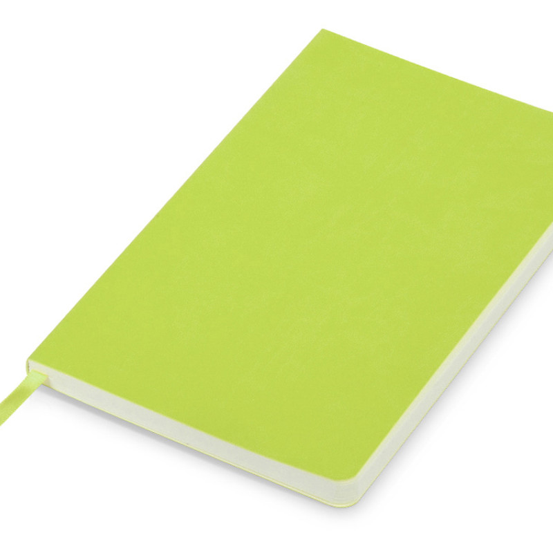 Блокнот "Softy 2.0", гибкая обложка A5, 80 листов, зеленое яблоко