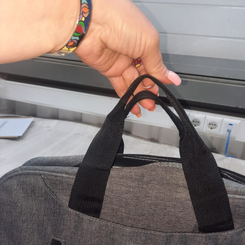 Сумка для ноутбука Wing с вертикальным наружным карманом, черный (Р) Сумка для ноутбука Wing с вертикальным наружным карманом, черный (Р)