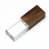 USB-флешка на 64 ГБ прямоугольной формы, под гравировку 3D логотипа, материал стекло, с деревянным колпачком красного цвета, белый