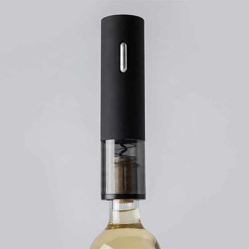 Электрический штопор Corkoff для винных бутылок с покрытием софт тач, черный