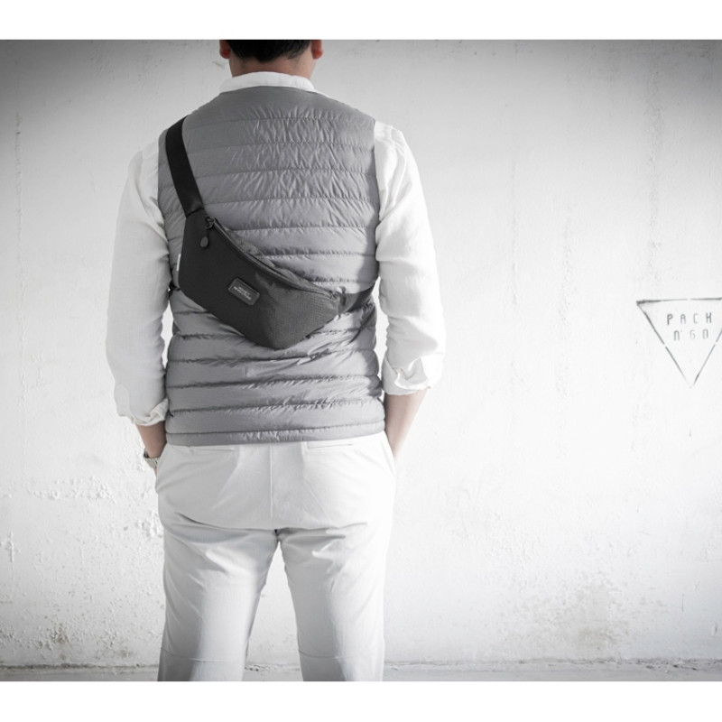 Универсальная водостойкая сумка на пояс Bumble из переработанного пластика, черный