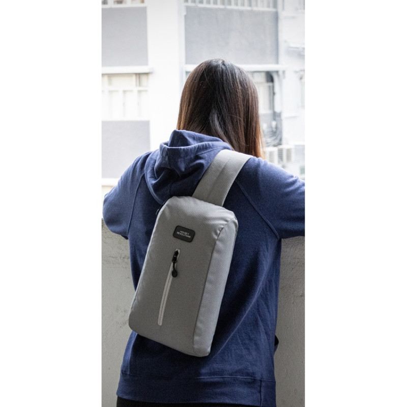 Сумка-слинг «Nomad» на одно плечо из водостойкого переработанного пластика, серый