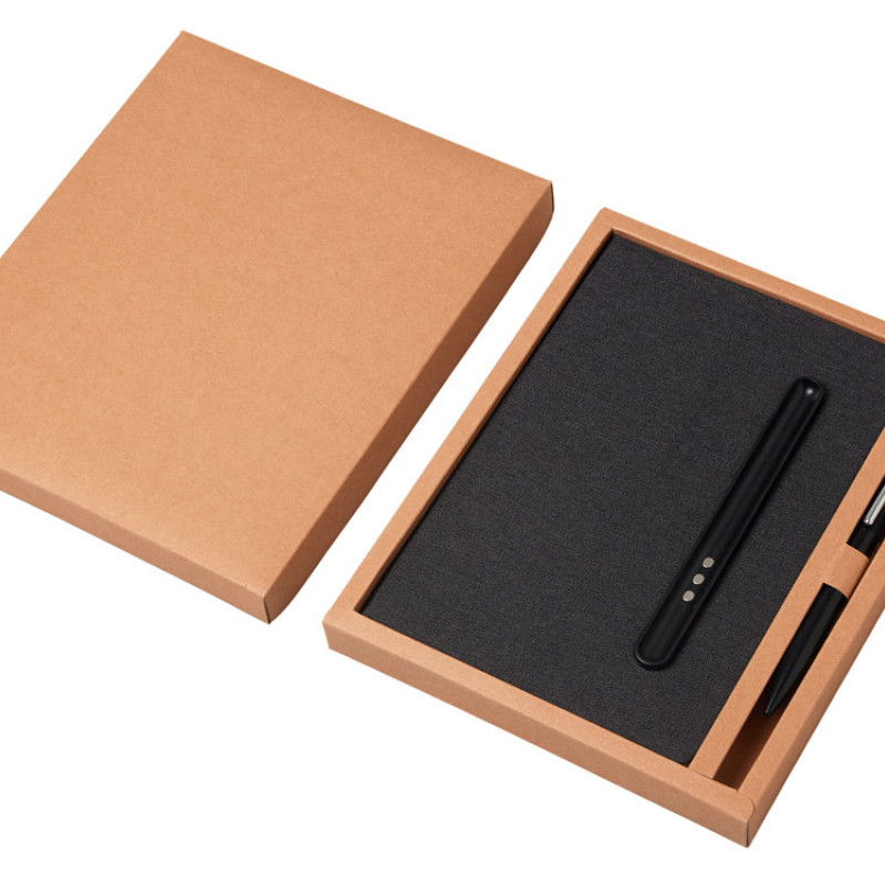 Набор блокнот А5 с магнитным держателем для ручки и подставкой для телефона и металлической шариковой ручкой "NotaBene", черный