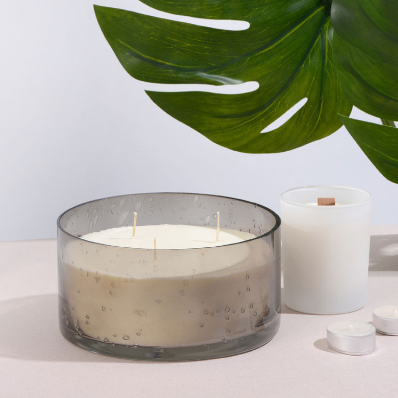 Свеча соевая ароматическая в стекле "Halo", черная (Р)