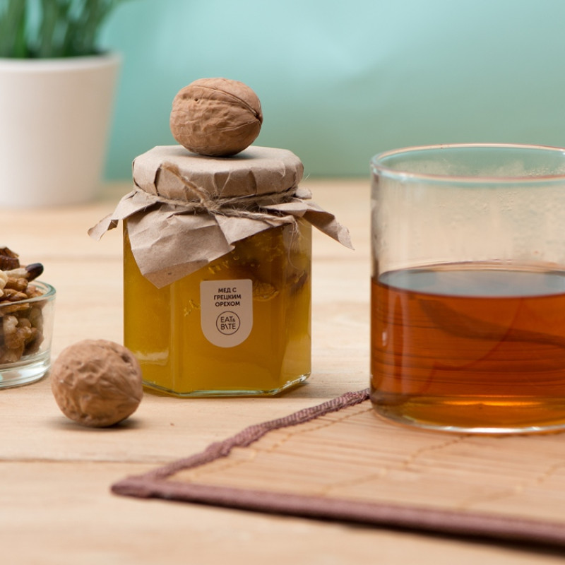 Сувенирный набор "Мед с грецким орехом" 250 гр