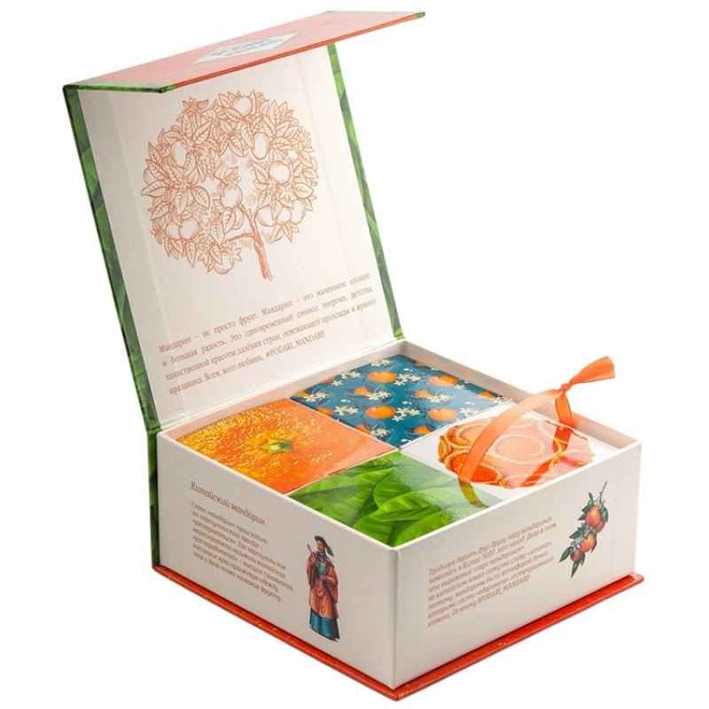 Подарочный набор с чаем и сладостями "ПодариМандари"