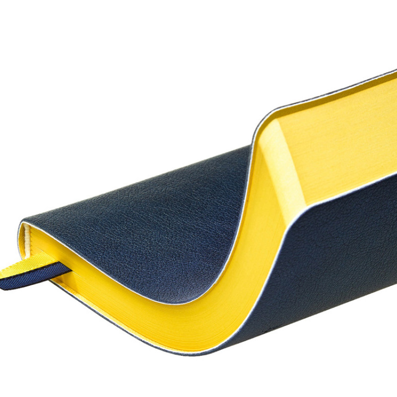 Ежедневник недатированный А5 "Boston", темно-синий (желтый обрез)