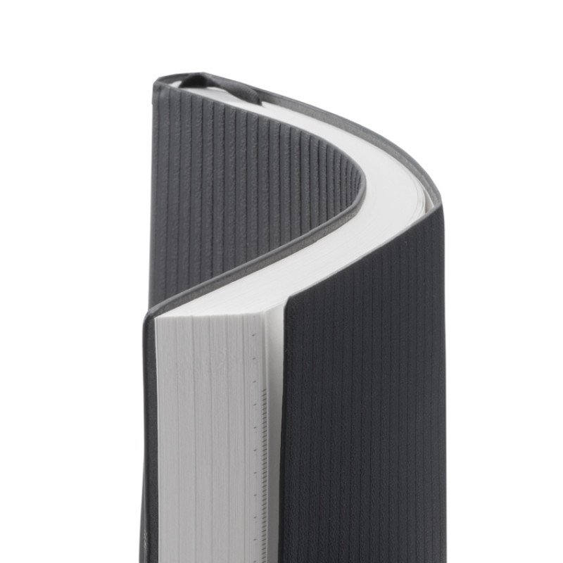 Набор блокнот в гибкой обложке А5 и металлическая шариковая ручка "Nabokov", черный