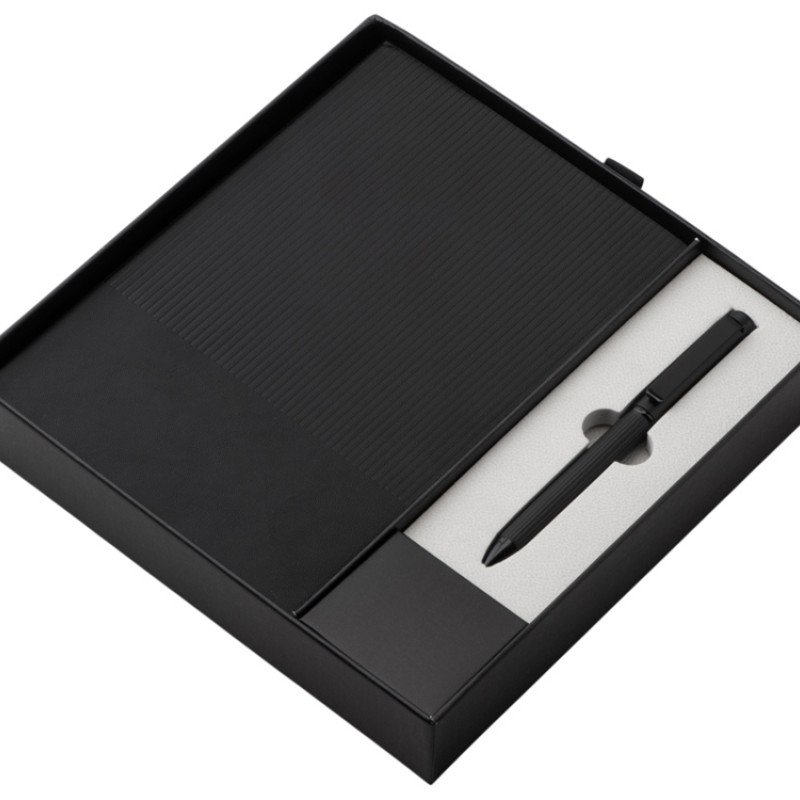 Набор блокнот в гибкой обложке А5 и металлическая шариковая ручка "Nabokov", черный