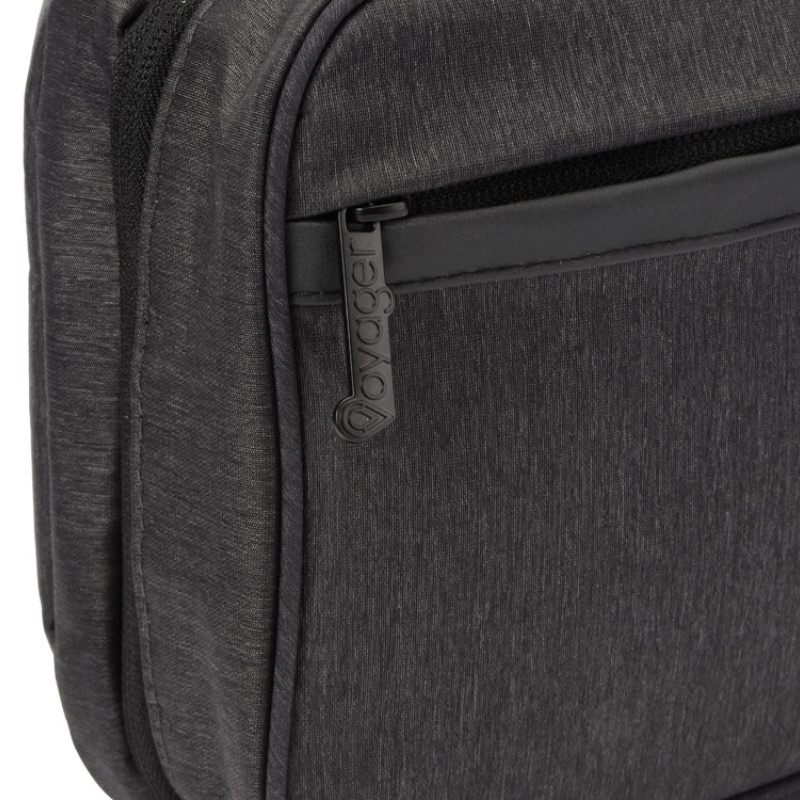 Несессер для путешествия с крючком District