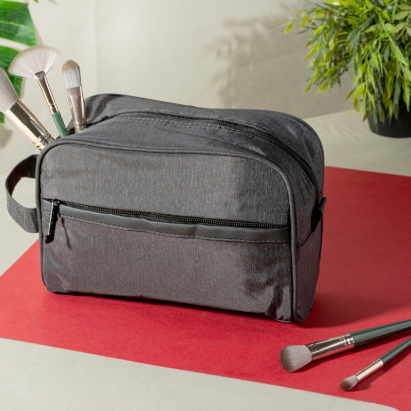 Дорожный несессер District, темно-серый Дорожный несессер District, темно-серый