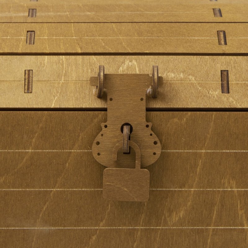 Подарочный набор: кукла фарфоровая, крем-мед, красный