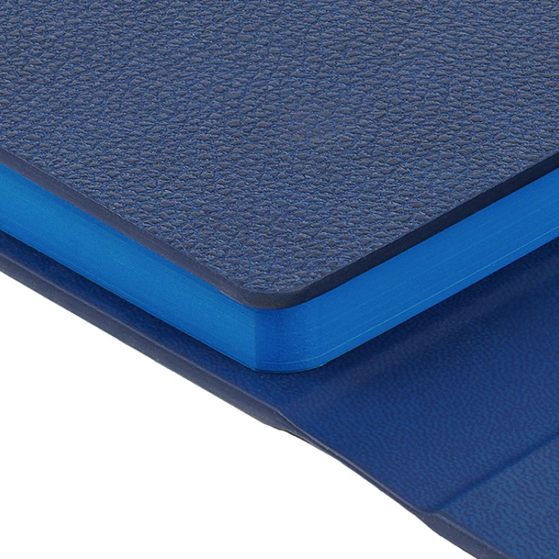 Ежедневник недатированный с магнитным клапаном А5 "Venezia", темно-синий