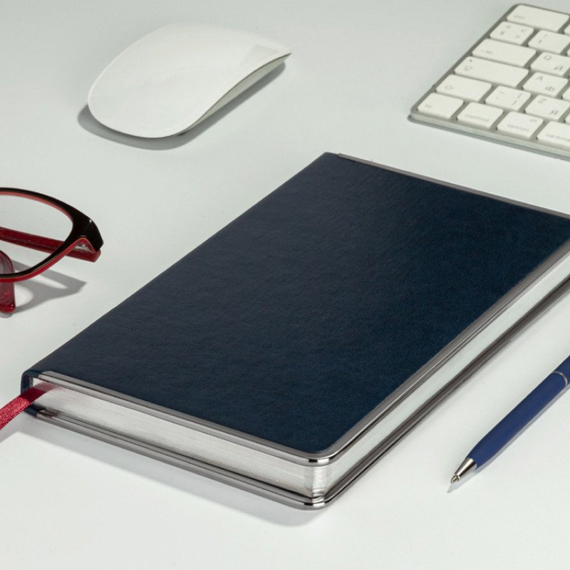 Ежедневник А5 недатированный «Chelsea», синий (серебристый кант и срез)