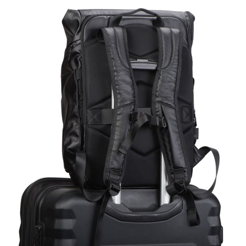 Рюкзак Giant для ноутбука 15.6", черный Рюкзак Giant для ноутбука 15.6", черный