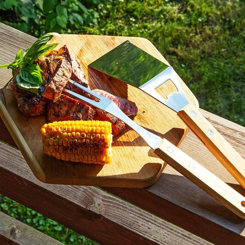 Набор BBQ Grill Master из двух приборов с деревянными ручками Набор BBQ Grill Master из двух приборов с деревянными ручками