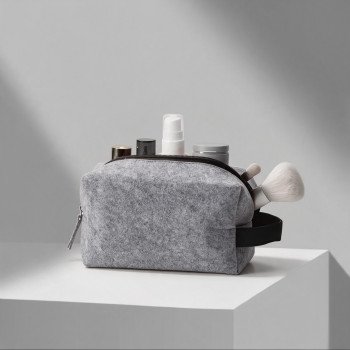 Косметичка из РПЕТ фетра с ручкой "Felt", серый с черным