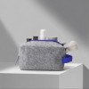 Косметичка из РПЕТ фетра с ручкой "Felt", серый с синим Косметичка из РПЕТ фетра с ручкой "Felt", серый с синим